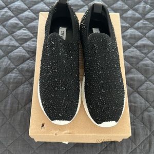 COPY - Steve Madden Jumping Slip on Sneakers Size 7